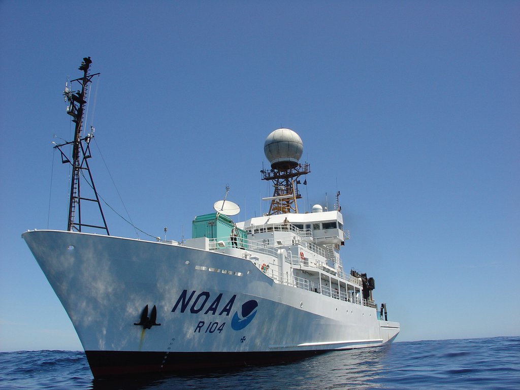 NOAA Ship Ronald H Brown_Photo Wade Blake.jpg